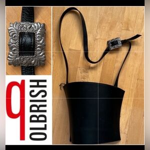 🇩🇪Form Clinging Black Leather Venus (?) Olbrish Shoulder Bag—Handmade Germany